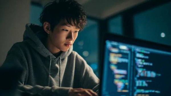 丰泰优配 20多岁的年轻人，怎样在AI时代生存？